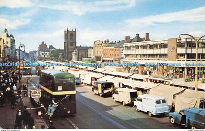 R684641 Stockton on Tees. Market Day. High Street