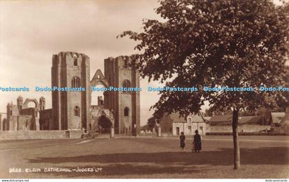 R688068 Elgin Cathedral. Judges. 9622. Postcard