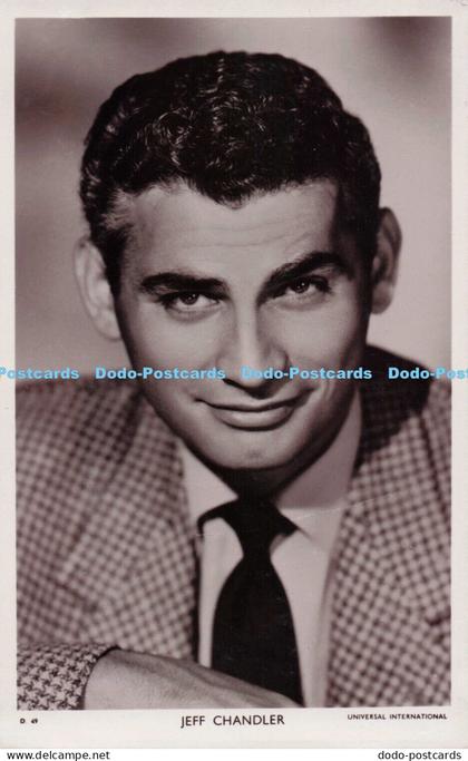 R690612 Jeff Chandler. The Picturegoer Series. No. D. 49. Universal Internationa