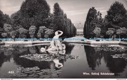 R694786 Wien. Schloss Schonbrunn. R. Hodina. RP