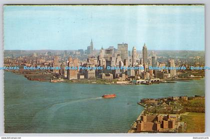 R746489 New York City Lower Manhattan Skyline Manhattan Post Card Dexter Press 1