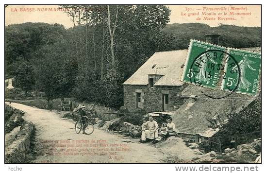 N°20807 -cpa Fermanville -le grand Moulin et le monument de Marie Ravenel-