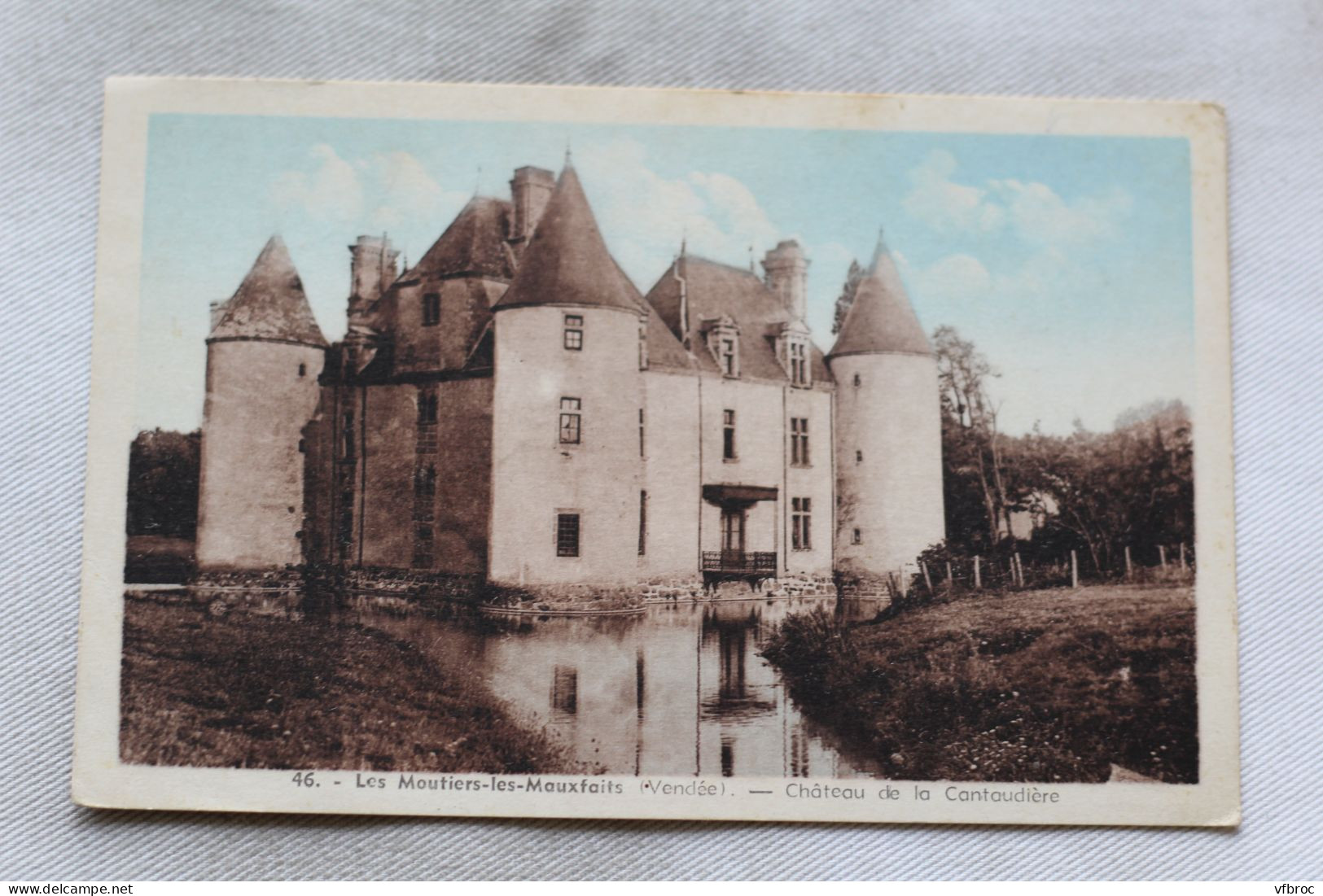 N31, les Moutiers, Mauxfaits, château de la Cantaudière, Vendée 85