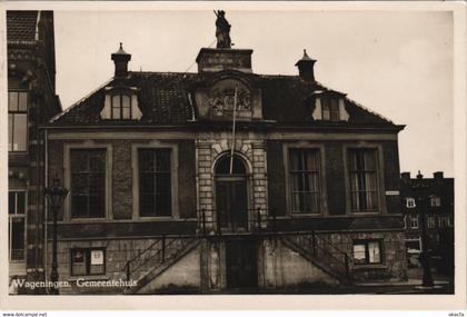 CPA AK WAGENINGEN Gemeentehuis NETHERLANDS (713446)