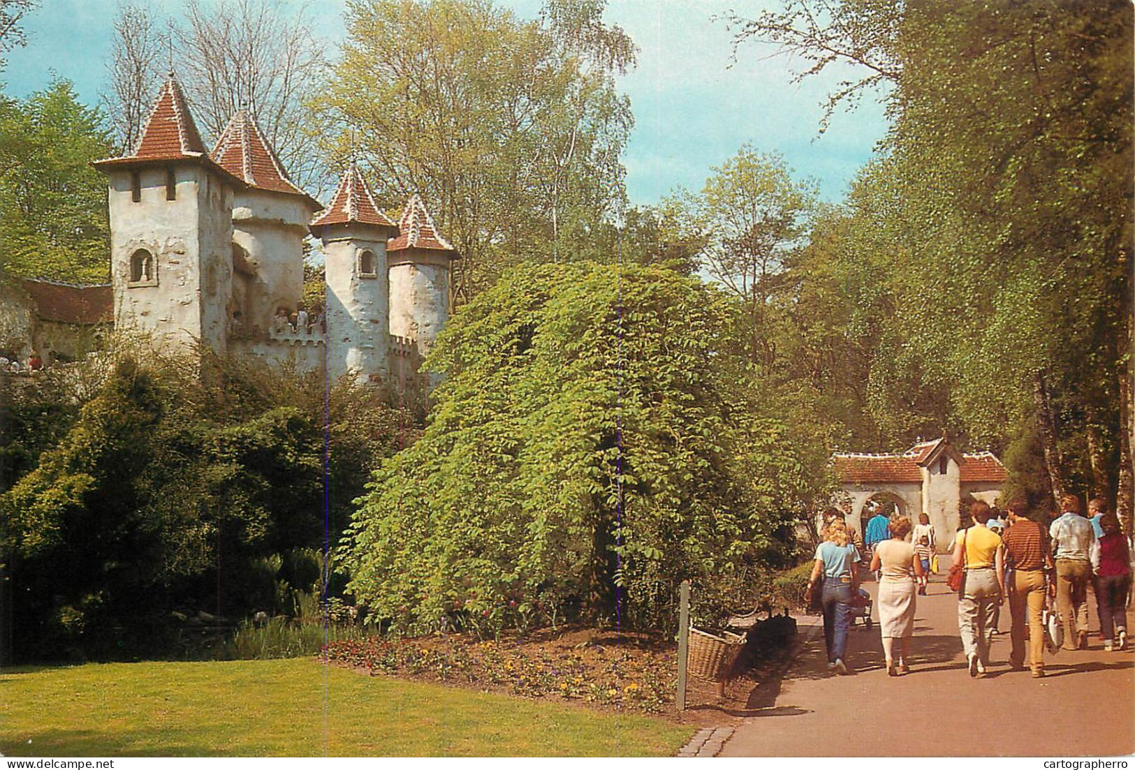 Netherlands Kaatsheuvel Natuurpark amusement park castle