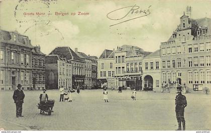 BERGEN OP ZOOM (NB) Groote Markt