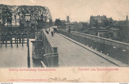 GEERTRUIDENBERG    VOETBRUG GEERTTRUIDENBERG - RAAMSDONKSVEER - SOUVENIR AAN RAAMDONKSVEER 1903     2 SCANS