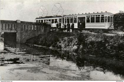 Gele tram - Leiden - Den Haag