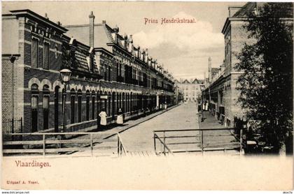 CPA AK VLAARDINGEN Prins Hendrikstraat NETHERLANDS (602161)