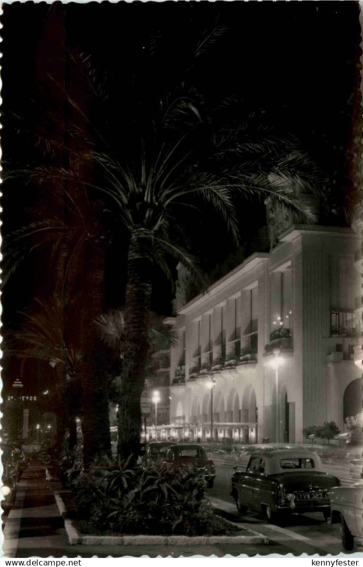 Nice, Palais de la Mediterranee la Nuit