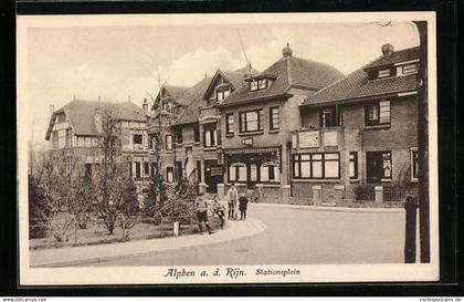 AK Alphen a. d. Rijn, Stationsplein