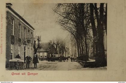 Borger (Dr.) Groet uit (links Hotel Smit en middenPaarden bus of Tram) 1903 met Klein Rond Odoorn