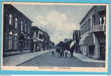 NEDERLAND prentbriefkaart Dorpstraat Waddinxveen