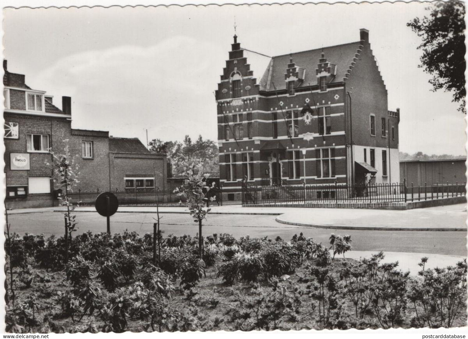 Niel - Gemeentehuis