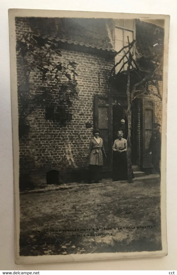 Nieuwkapelle Diksmuide S.M. la reine rendant visite à Mme Tack à la villa Marietta  EERSTE WERELDOORLOG  REINE ELISABETH