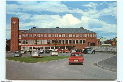 Norvège - Norway - Norge - Voitures - Automobile - Chemins de fer - Gares - Gare - Bodo - Jernbanestasjon