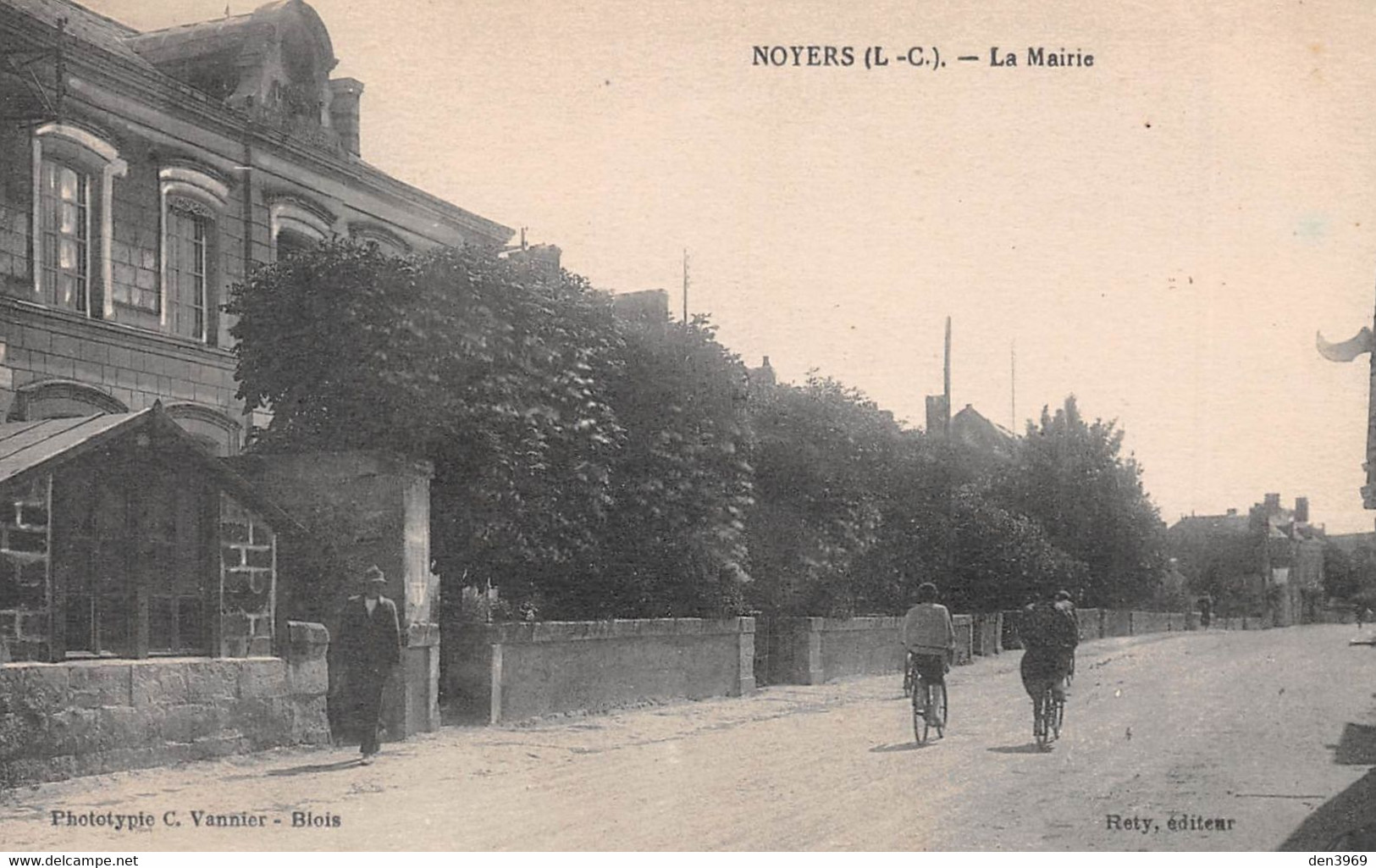 NOYERS-sur-CHER (Loir-et-Cher) - La Mairie