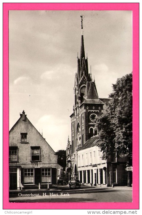 Oosterhout - H. Hart Kerk - Vieilles Voitures - HEMO