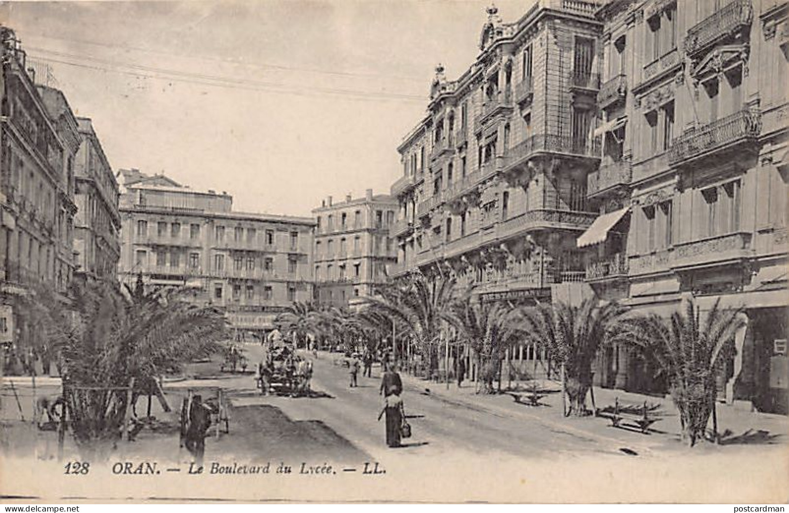 ORAN - Le boulevard du lycée