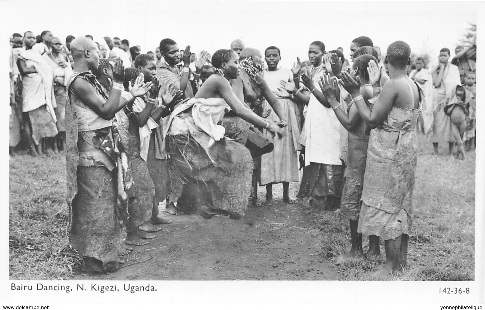 Ouganda - Ethnic / 08 - Bairu Dancing