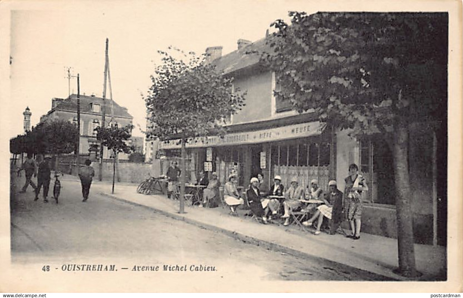 OUISTREHAM (14) Avenue Michel Cabieu