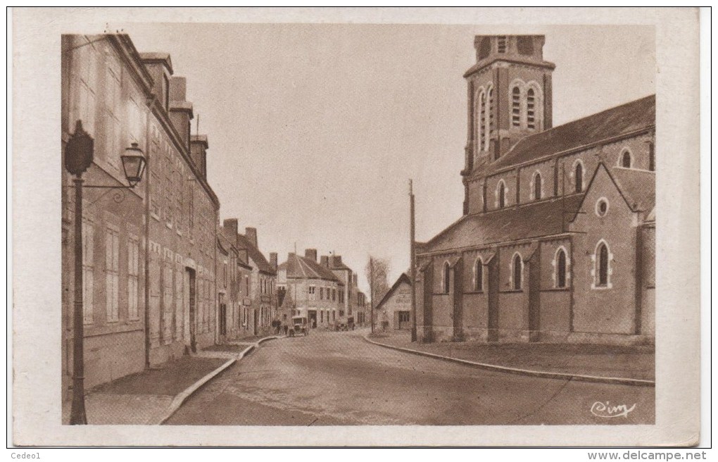 OUZOUER sur LOIRE  LA GRANDE RUE