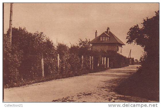 OYE PLAGE .... COLONIE DE VACANCES .... LA MAISON DU GARDIEN