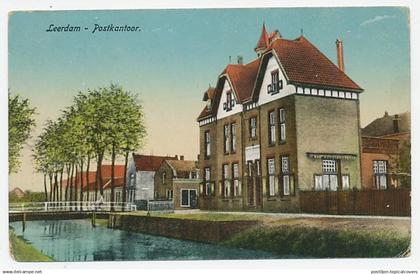 Prentbriefkaart Postkantoor Leerdam 1920