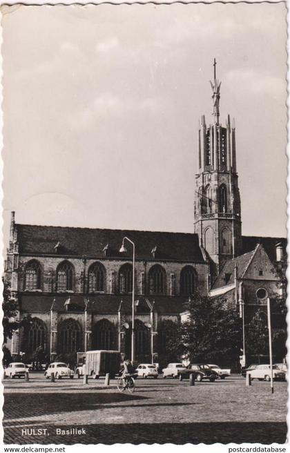 Hulst Basiliek - & old cars