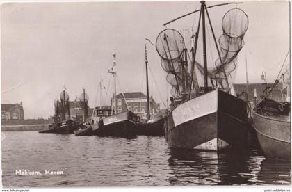 Makkum Haven - & boat