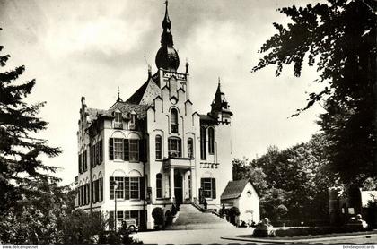 Nederland, VUGHT, Gemeentehuis (1950s) Ansichtkaart