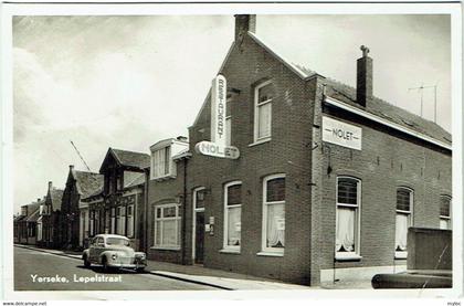 Yerseke. Lepelstraat. Restaurant NOLET. Peugeot 203.