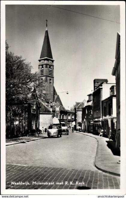 CPA Naaldwijk Südholland, Molenstraat met Ned. Herv. Kerk