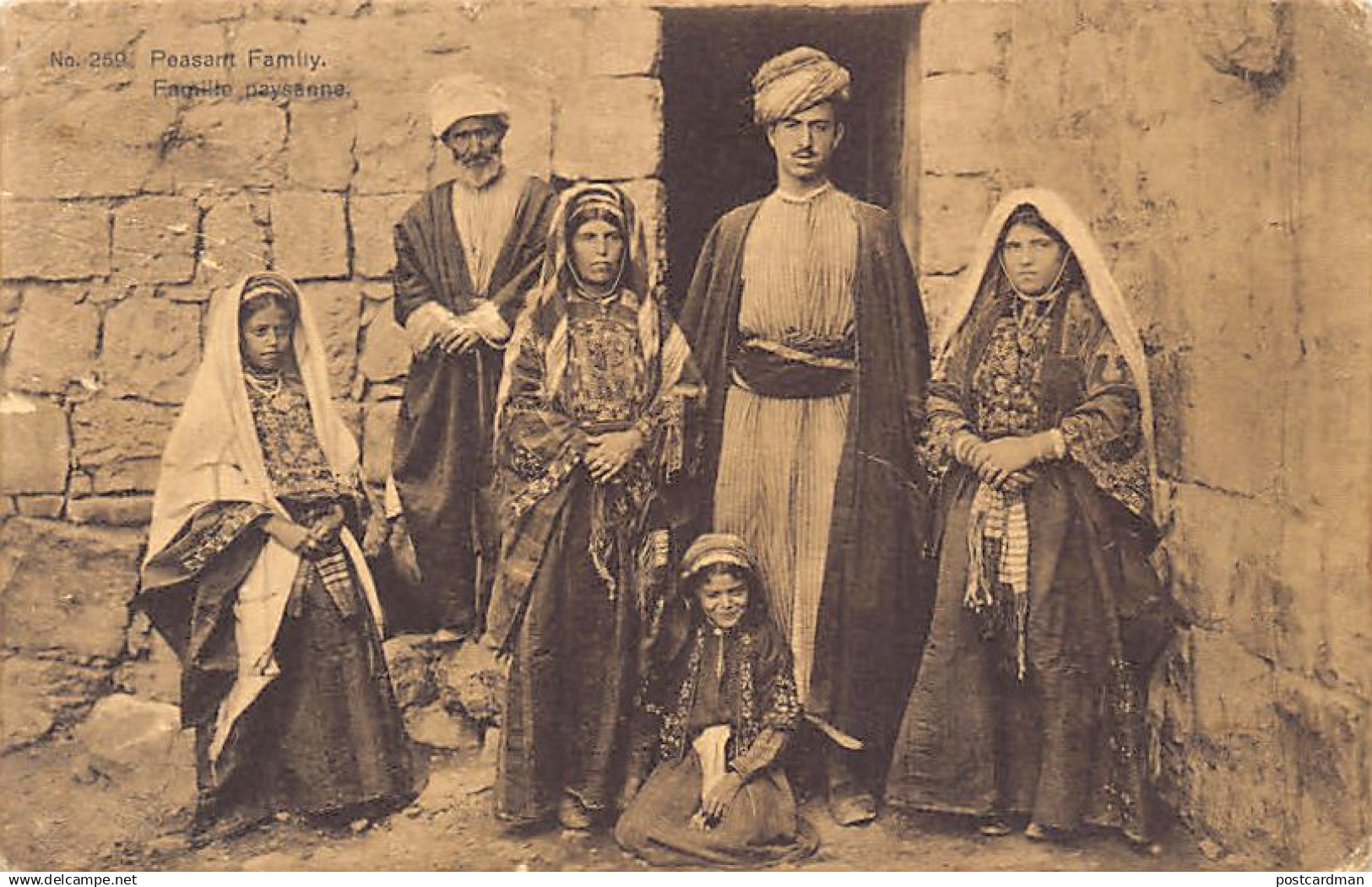 Palestine - Peasant family - Publ. Sarrafian Bros. 259