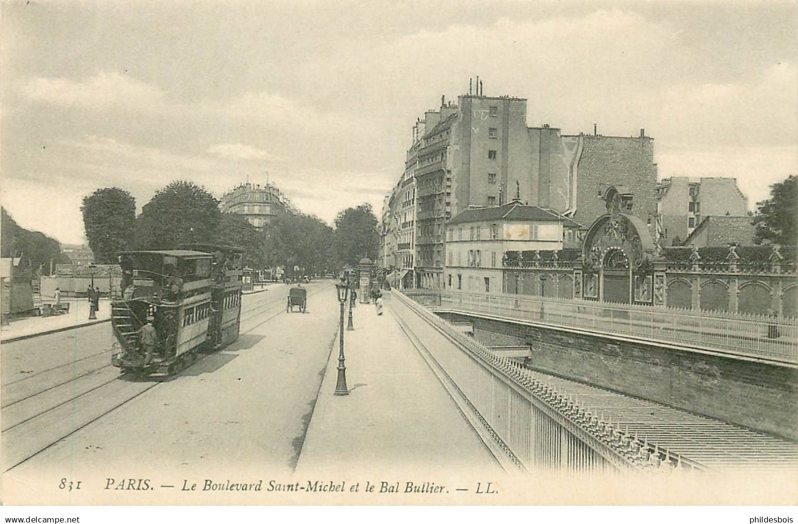 PARIS 14 arrondissement  boulevard Saint michel BAL BULLIER (tramway )