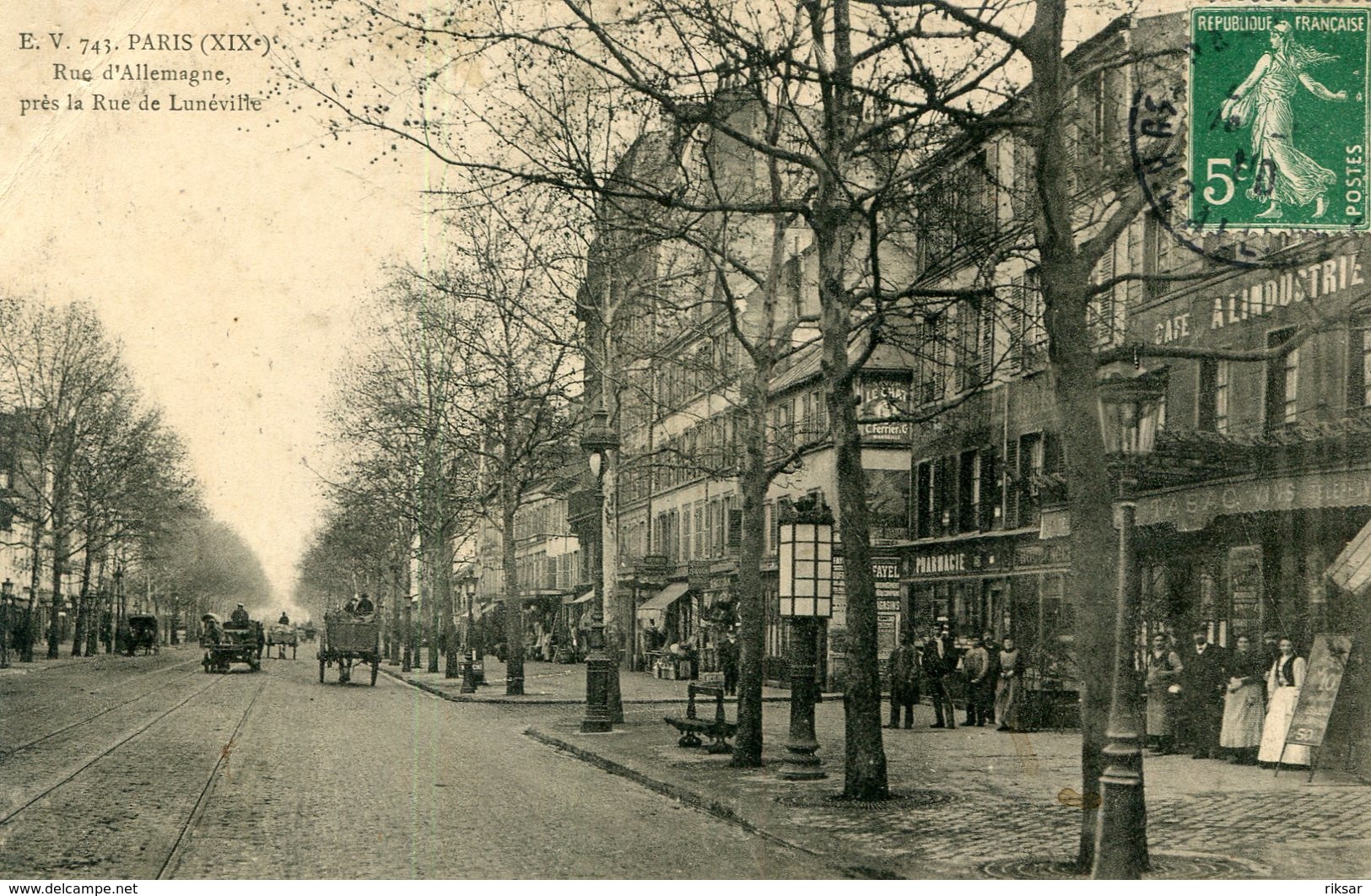 PARIS(19em ARRONDISSEMENT)