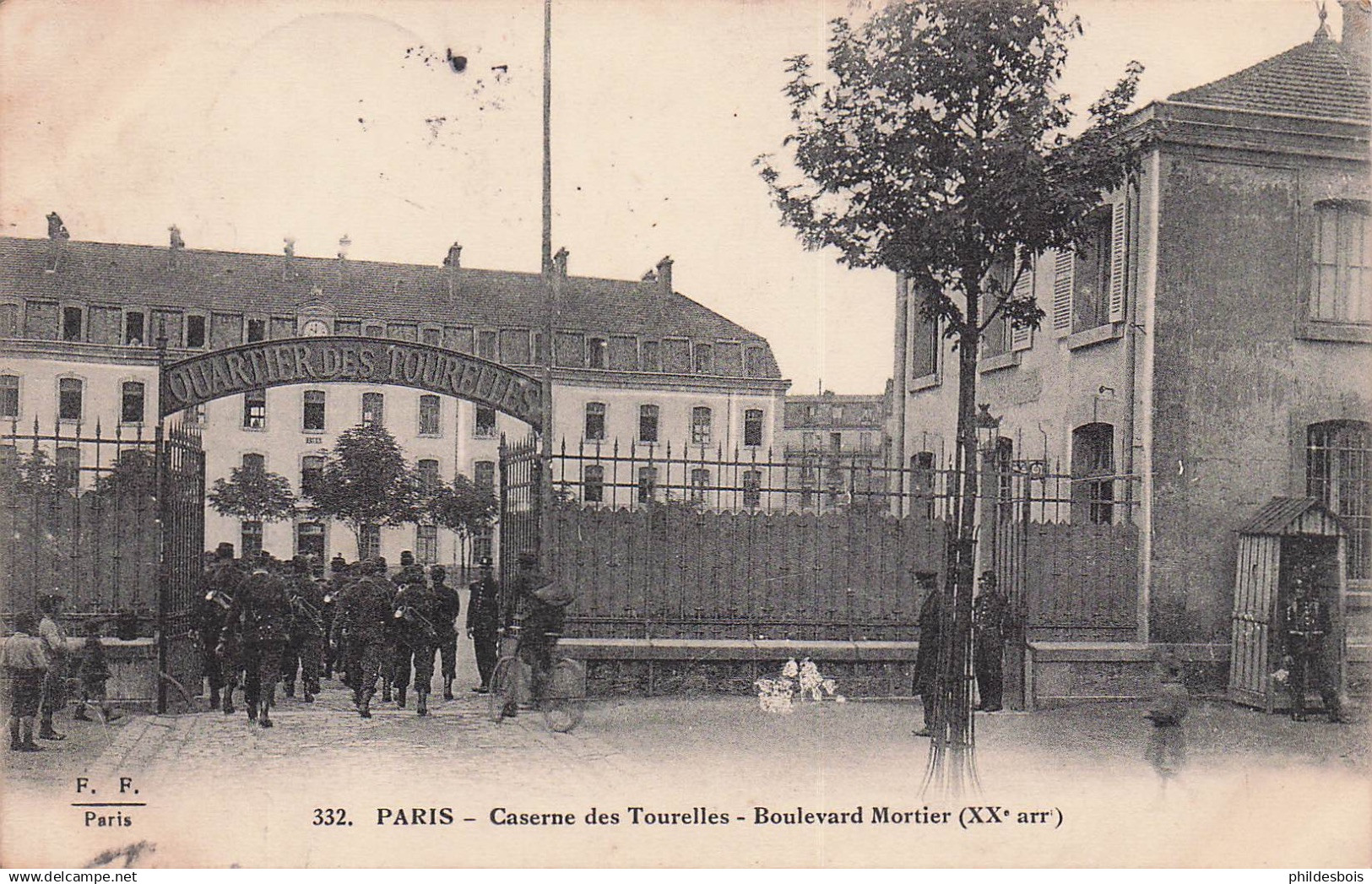 PARIS 20 arrondissement  caserne des Tourelles boulevard Mortier