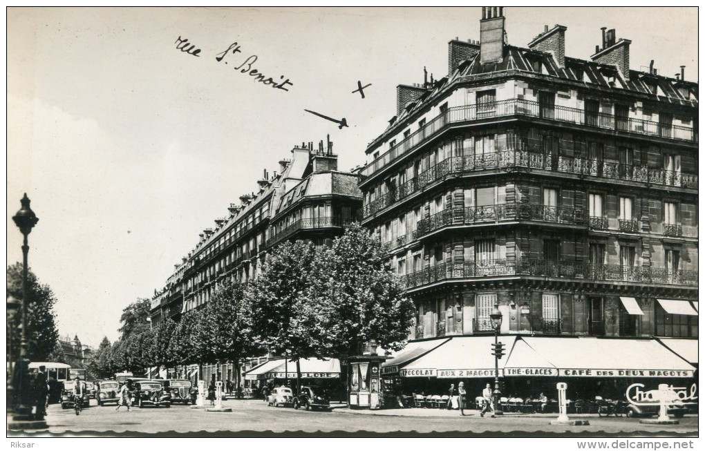 PARIS(6em ARRONDISSEMENT) AUTOMOBILE(PLACE SAINT GERMAIN DES PRES)