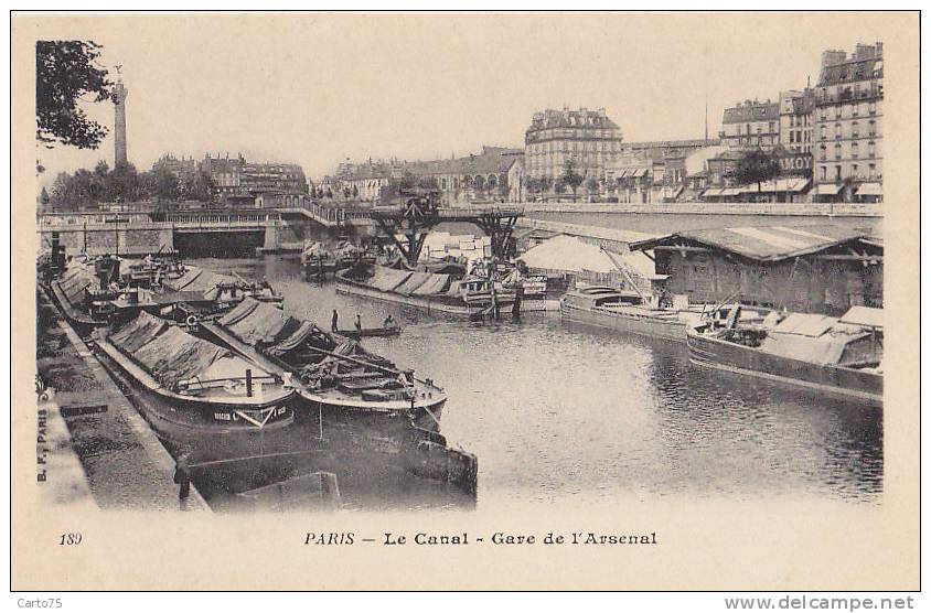 Paris 75 -  Berges de la Seine - Péniches