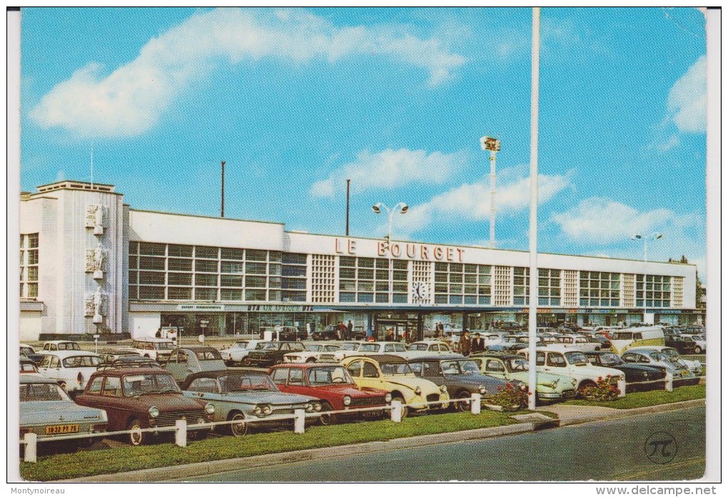 paris :  aéroport  Paris Le Bourget    l entrée  (  voiture )