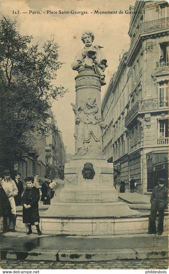 PARIS  arrondissement 09  Place Saint georges  MONUMENT de Gavarni