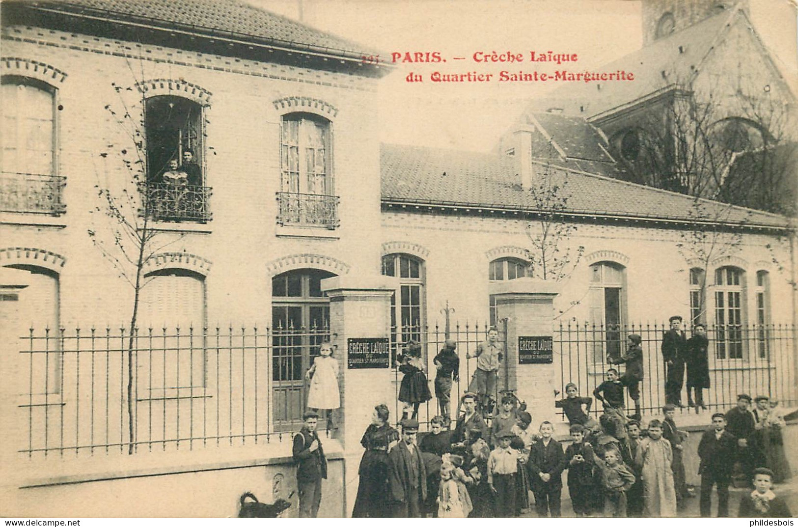 PARIS arrondissement 11  crèche Laique du quartier Saint marguerite