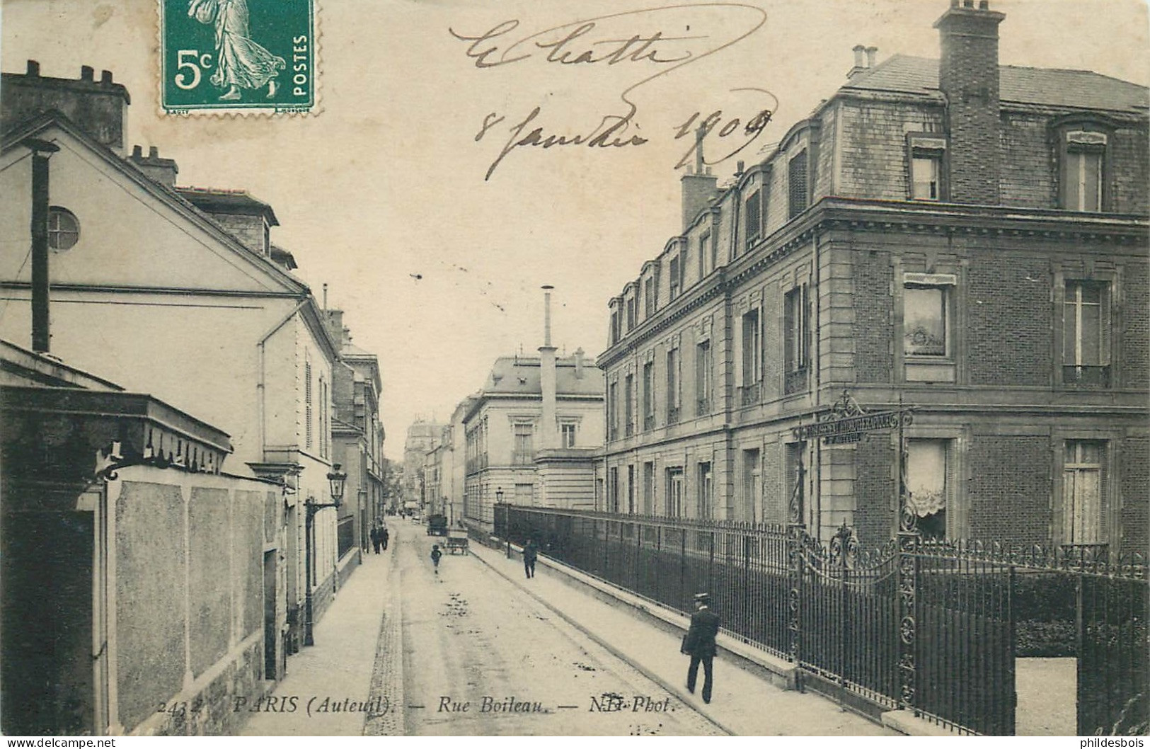 PARIS arrondissement 16  ( auteuil )  rue Boileau