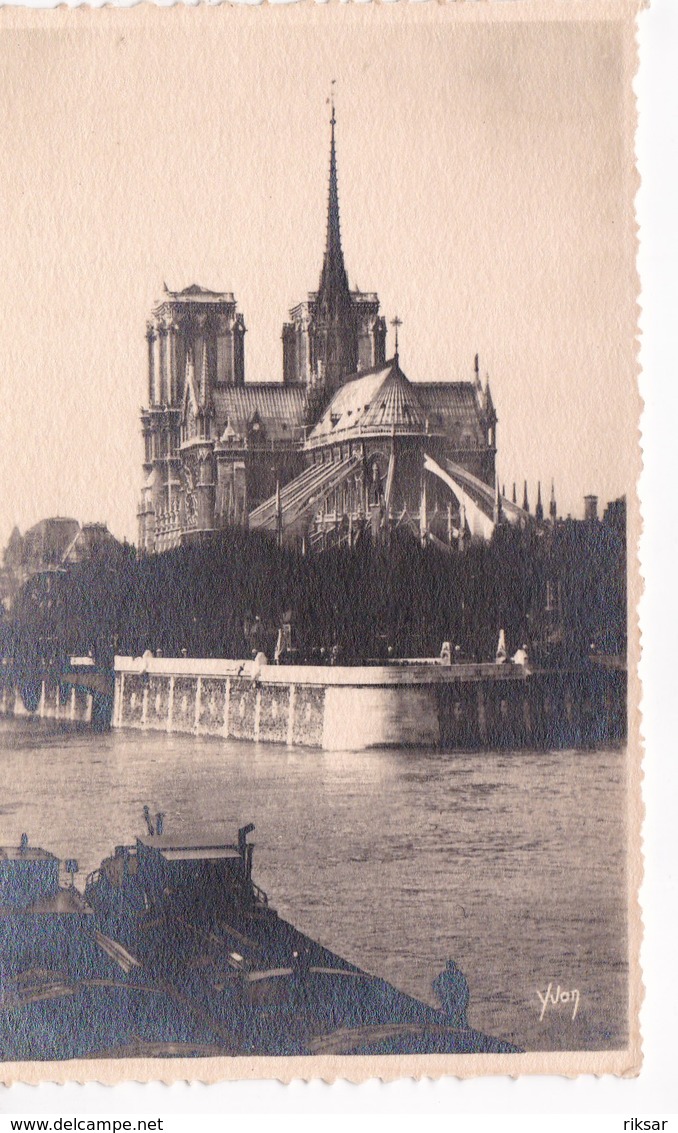 PARIS(BATEAU PENICHE)