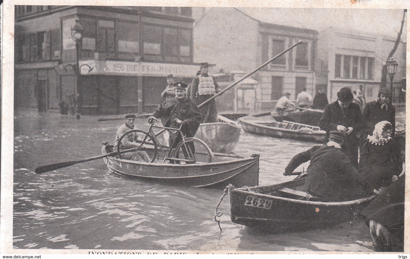 Paris (Inondations de Janvier 1910) - Sauvetage à Alfortville