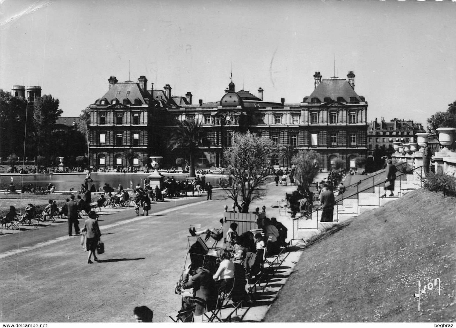 PARIS     JARDINS DU LUXEMBOURG