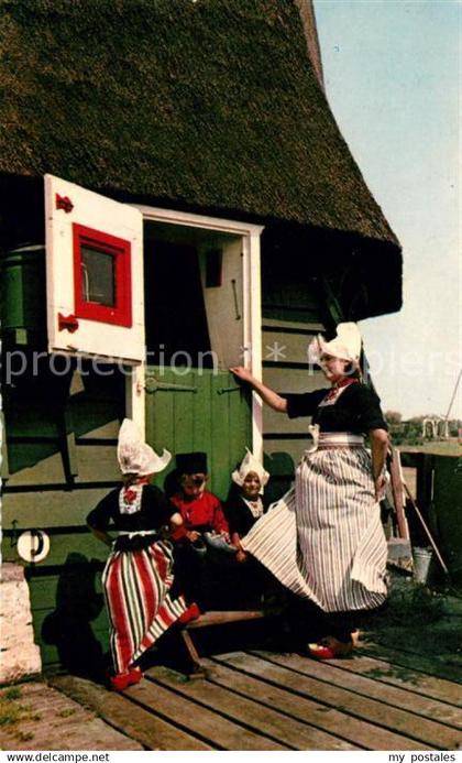 73124655 Volendam Trachten Volendam