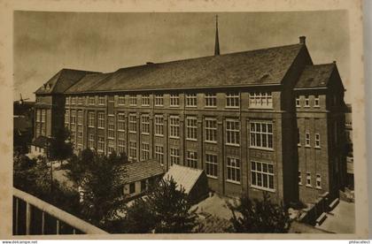 Uden (N-Br.) College van het Heilige Kruis - Zijgevel 1950 vlekkig