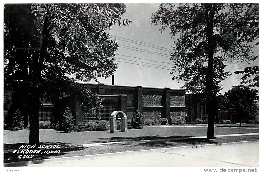 pays divers -etats unis- usa -ref C366- high school -elkader , iowa   - postcard in good condition -