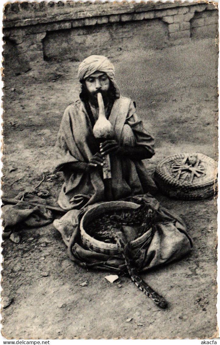 PC PAKISTAN LAHORE SNAKE CHARMER (a50197)